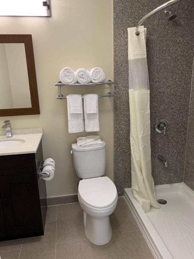Astoria Delancy Inn & Suites New York Buitenkant foto